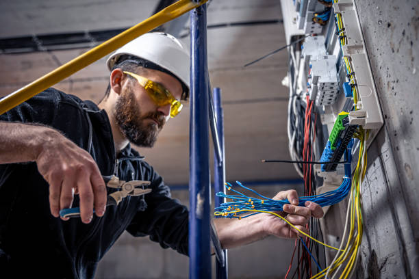 Best Local Electrician Companies  in Rio Pinar, FL